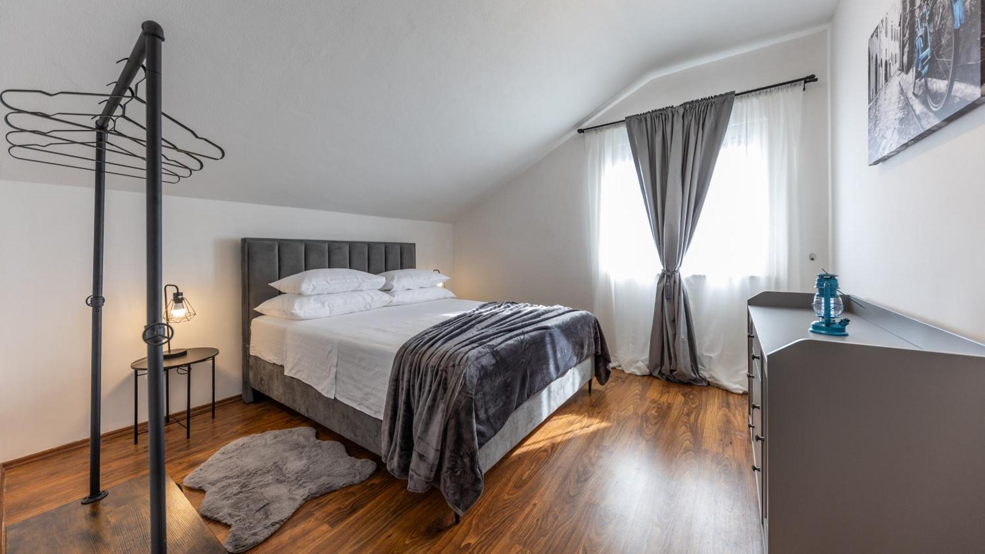 Manini Penthouse Apartment Cavtat