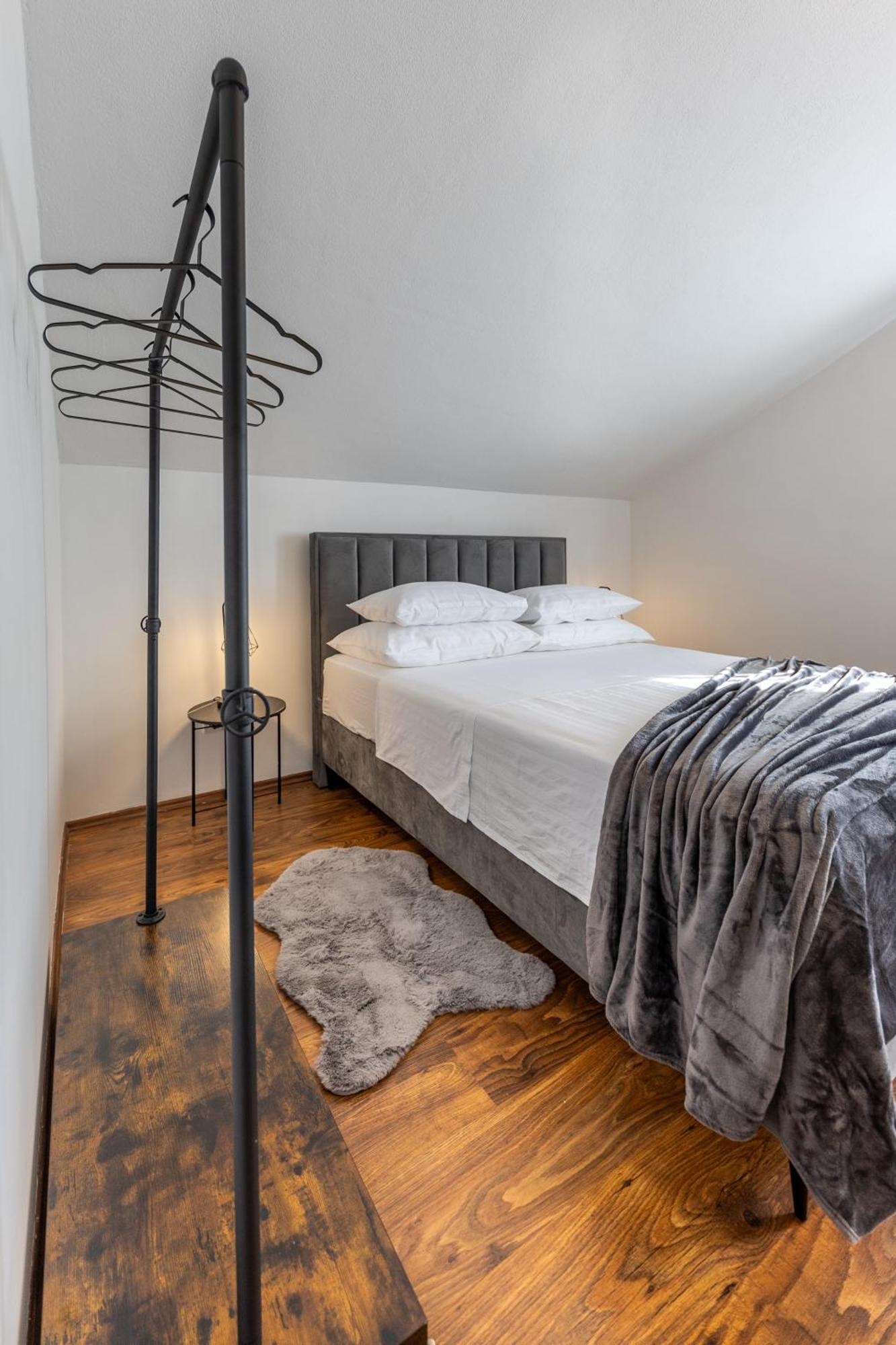 Manini Penthouse *