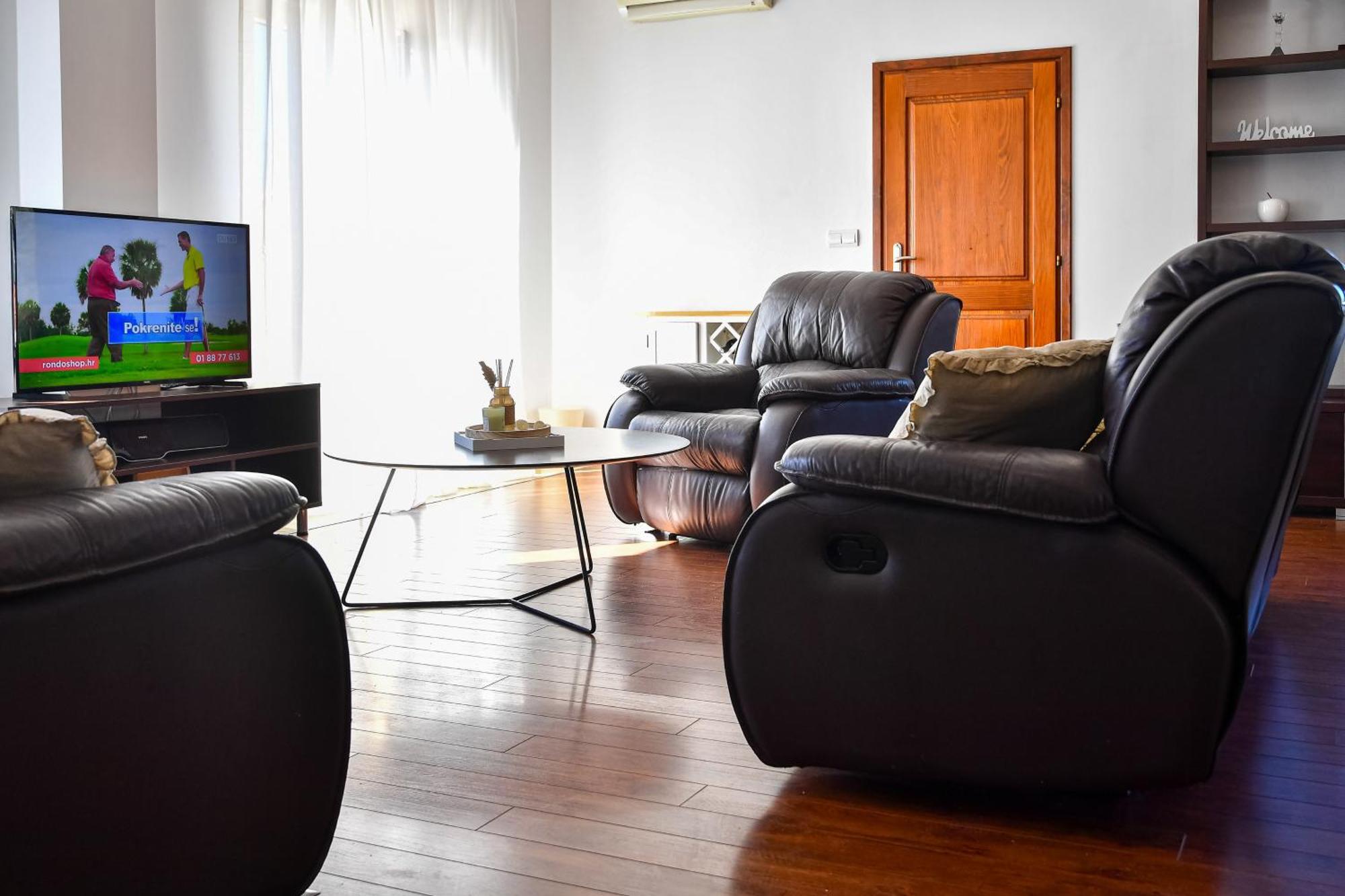 Manini Penthouse