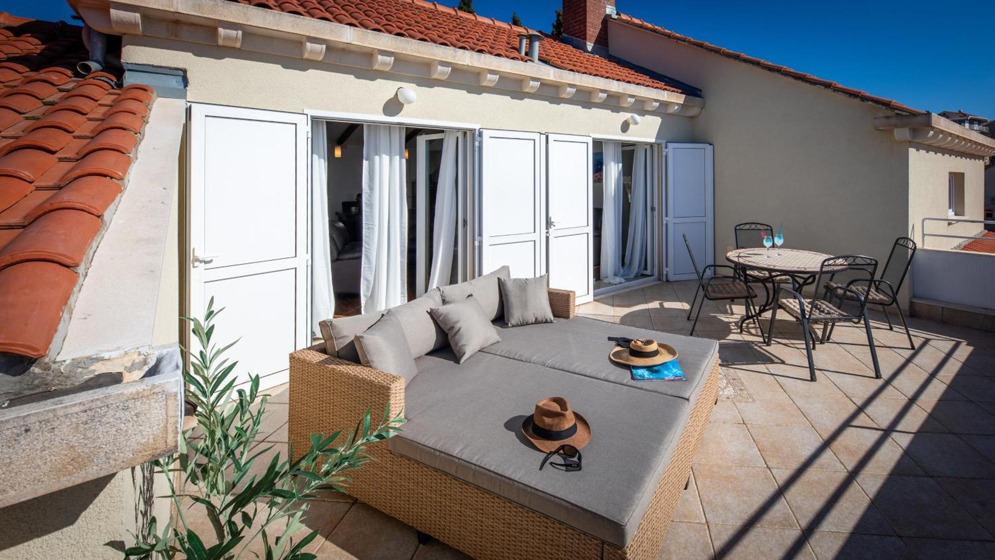 Apartment Manini Penthouse *